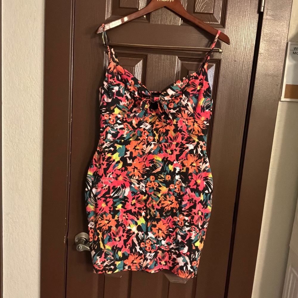 Guess Black Multicolor Floral Mini Dress